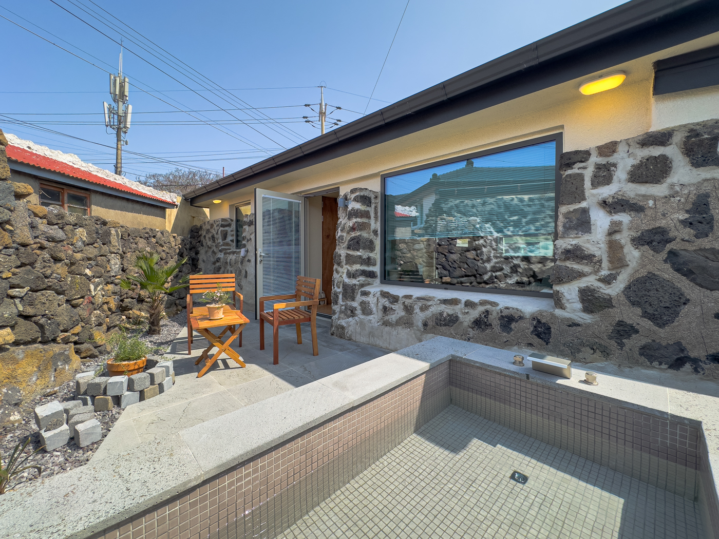 호밀 & 모니카웍스