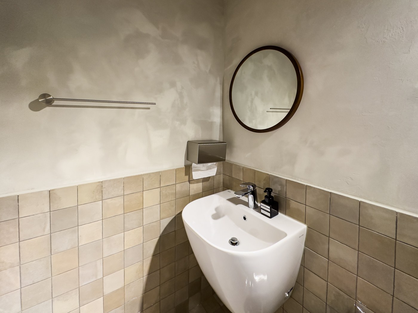 호밀 & 모니카웍스