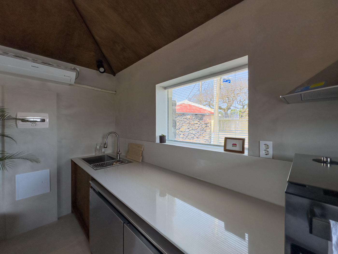 호밀 & 모니카웍스